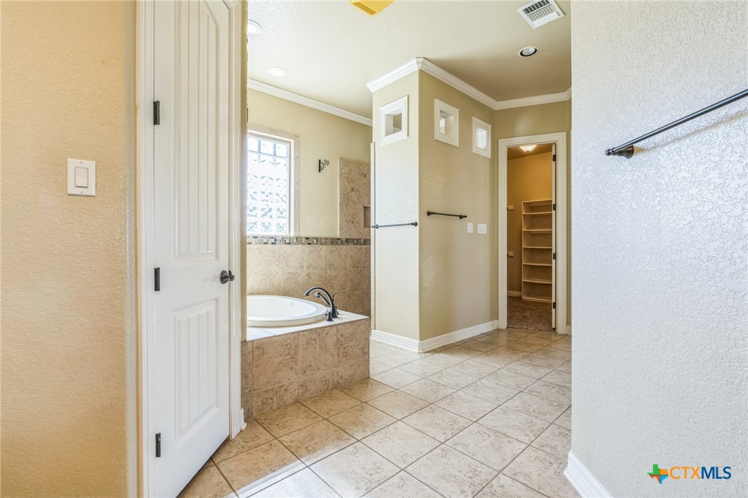 715 Deer Run Way Property Photo 21