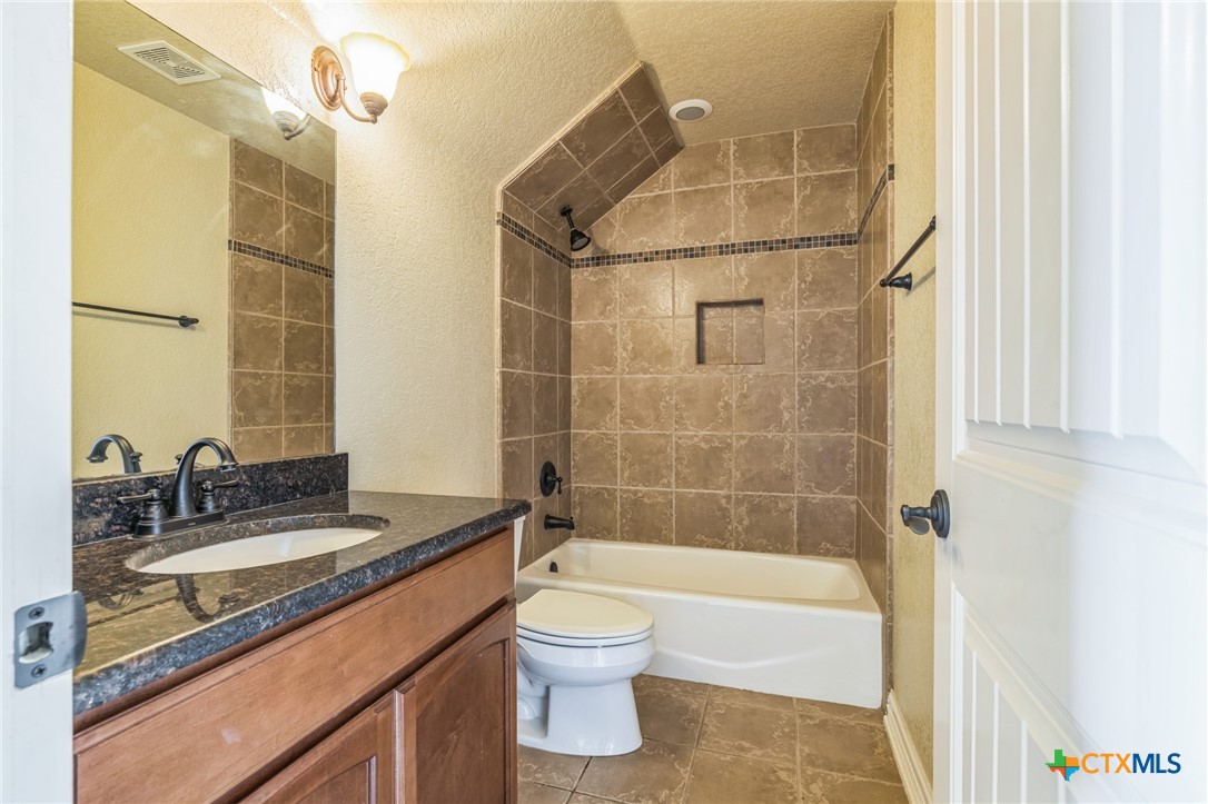 715 Deer Run Way Property Photo 29