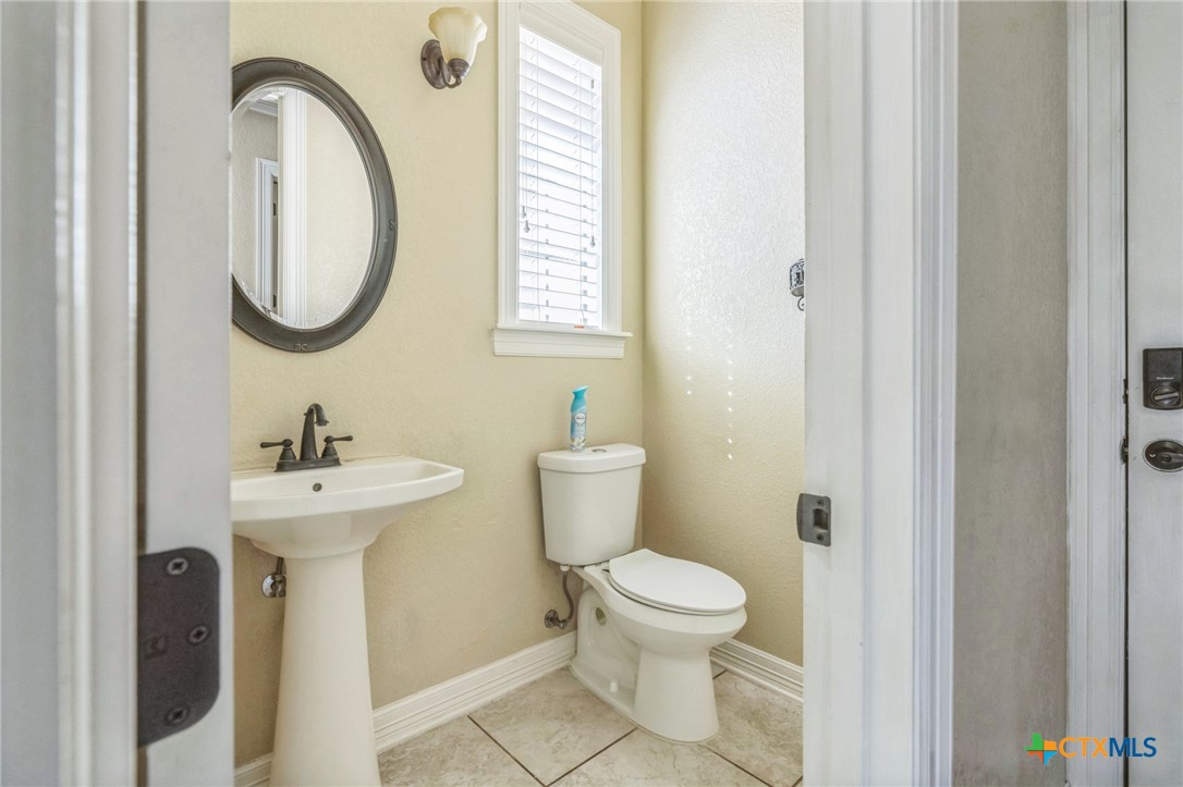 715 Deer Run Way Property Photo 33