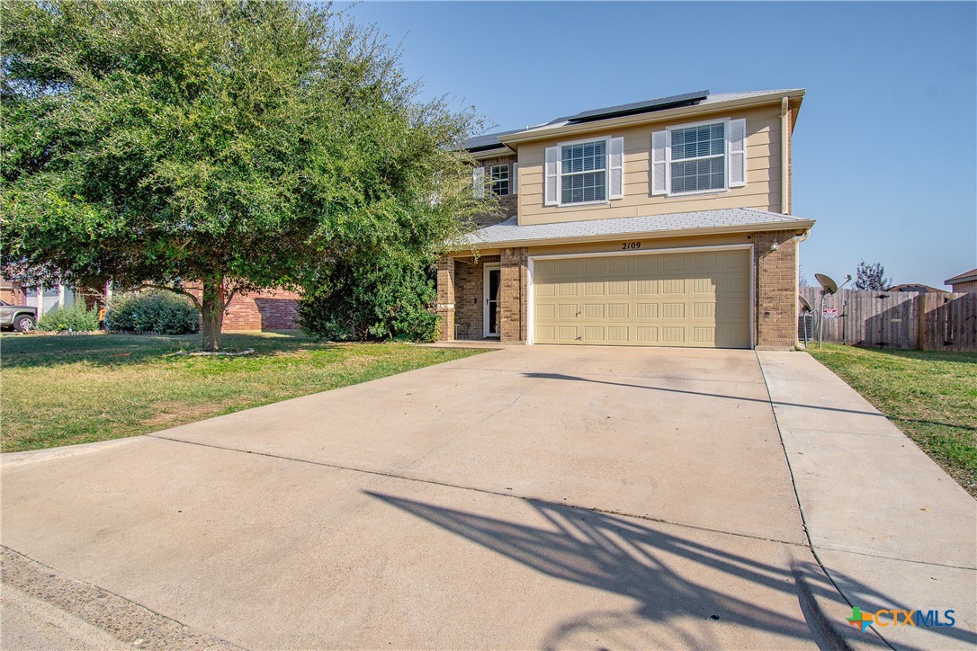 2109 Madison Court Property Photo 1