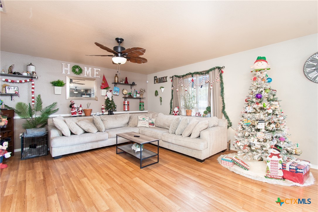 2109 Madison Court Property Photo 6