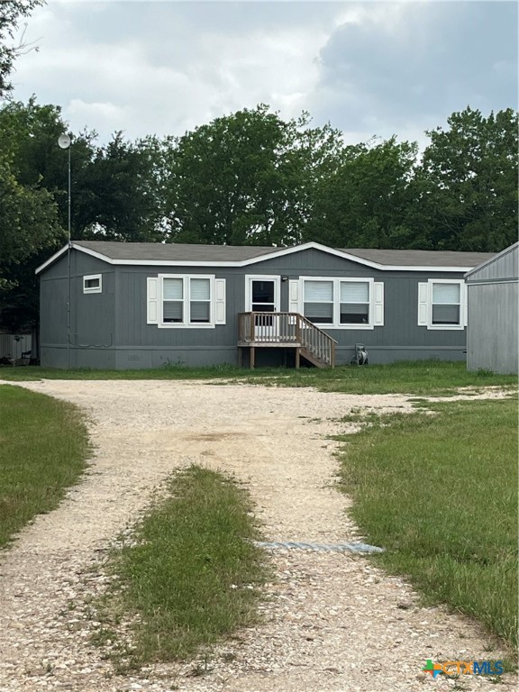 815 Ne Track Road Property Photo 1