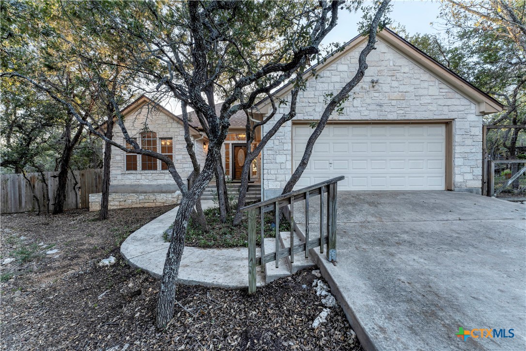 5 Quiver Court Property Photo 1