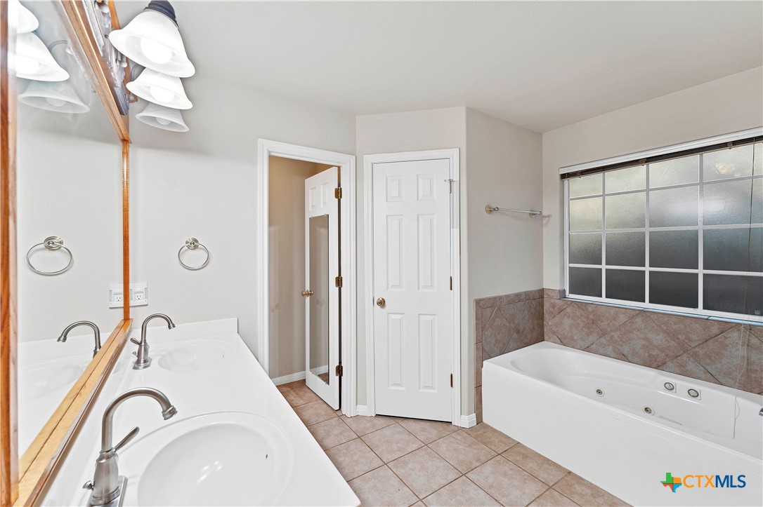 5 Quiver Court Property Photo 14