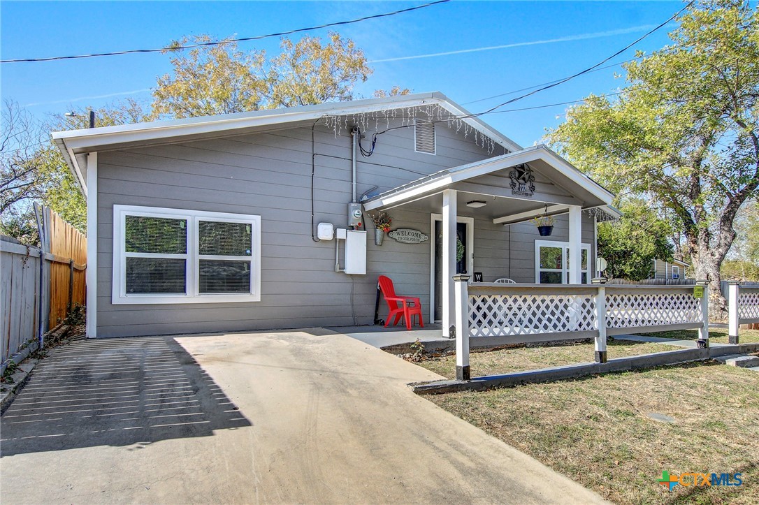 232 Campbell Street Property Photo 2