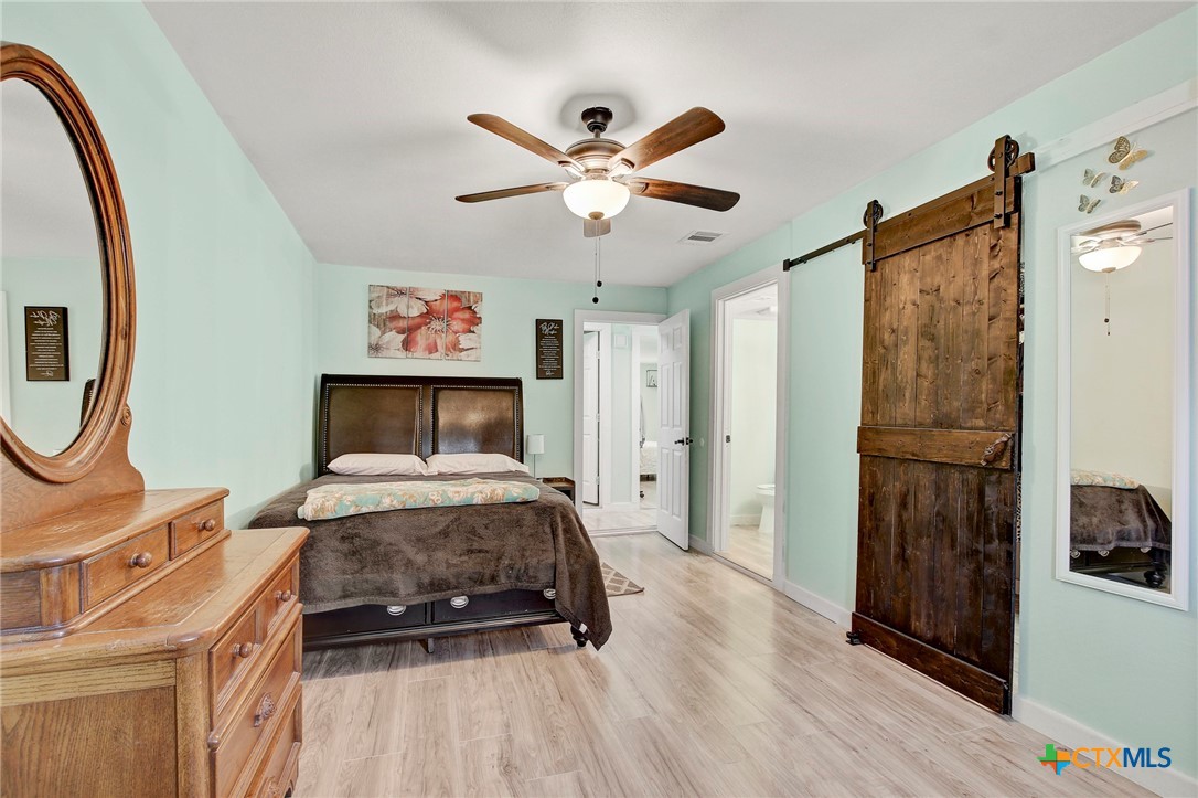 232 Campbell Street Property Photo 12