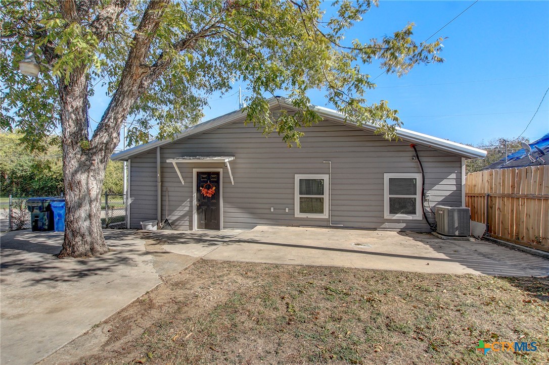 232 Campbell Street Property Photo 25