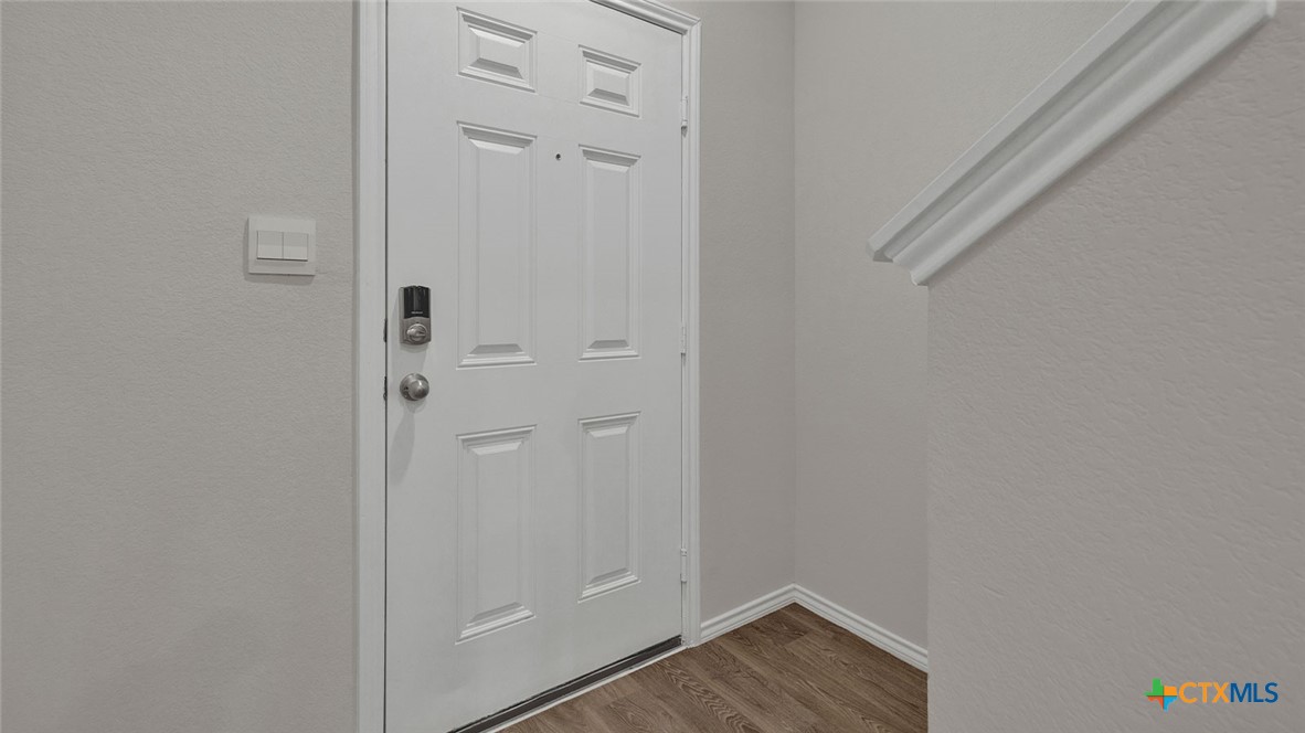 215 Jackson Street Property Photo 3