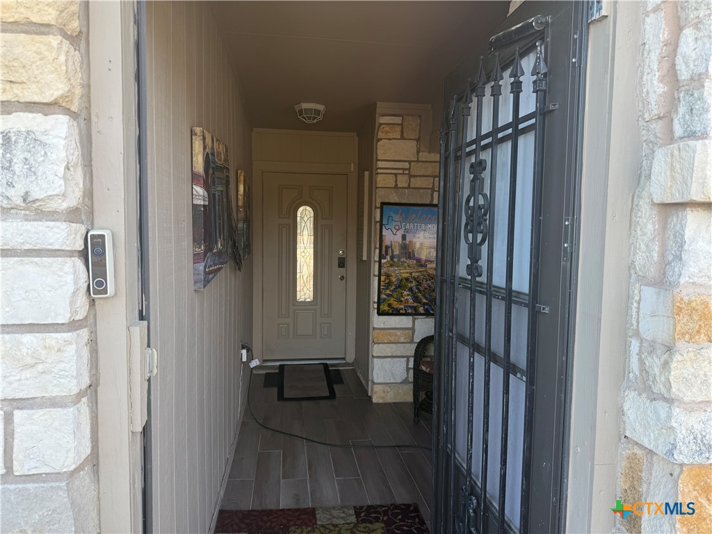 226 Brandy Loop Property Photo 3