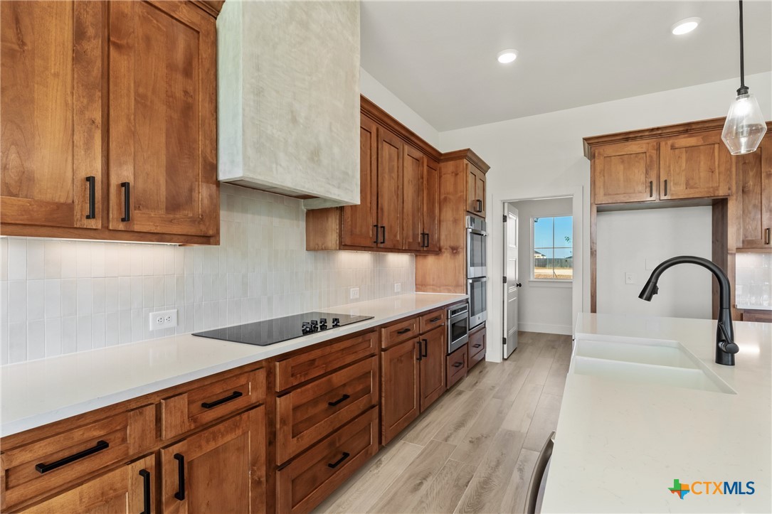 5218 Hollow Ranch Drive Property Photo 10