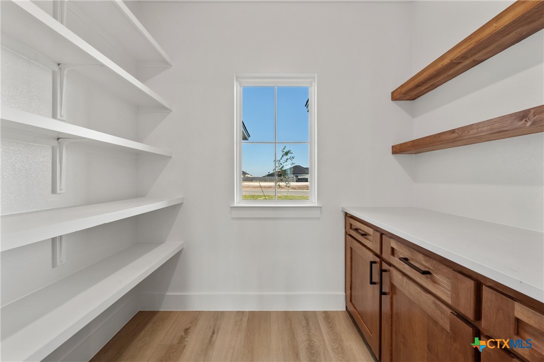 5218 Hollow Ranch Drive Property Photo 12