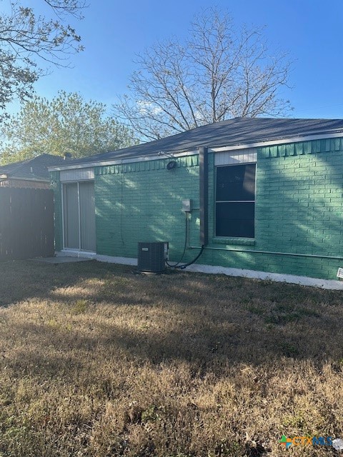 2811 Baker Street Property Photo 4