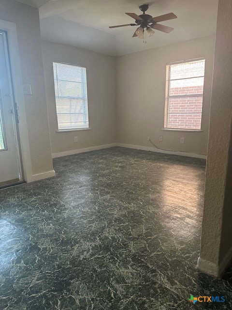 2811 Baker Street Property Photo 5