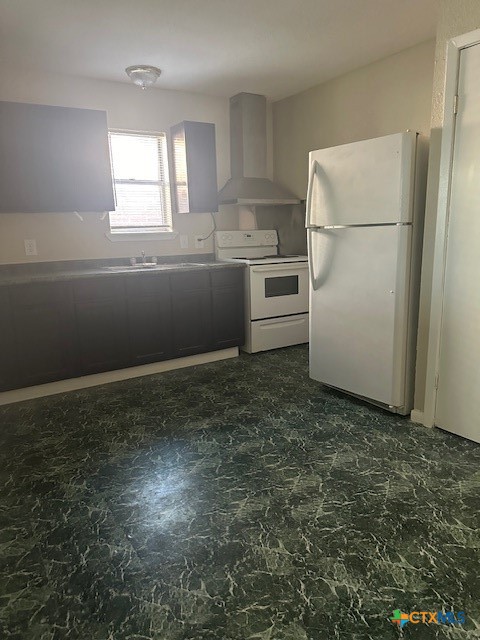 2811 Baker Street Property Photo 6