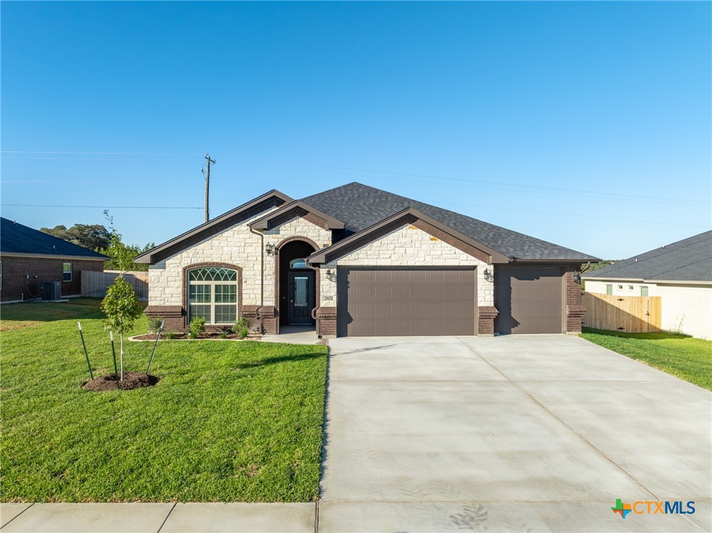 7807 Platinum Drive Property Photo 1