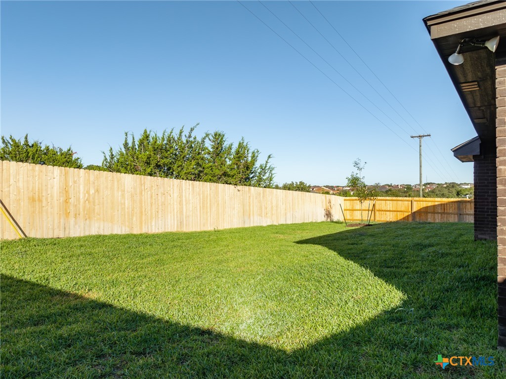 7807 Platinum Drive Property Photo 30