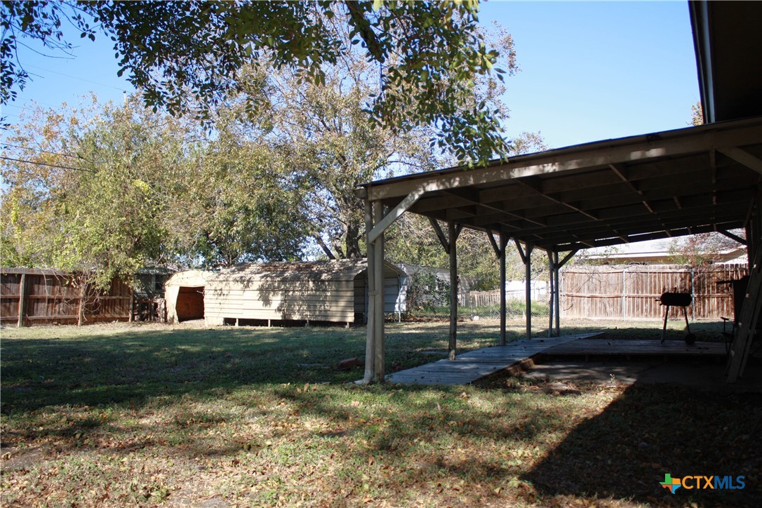 410 N Highway 95 Highway Property Photo 18