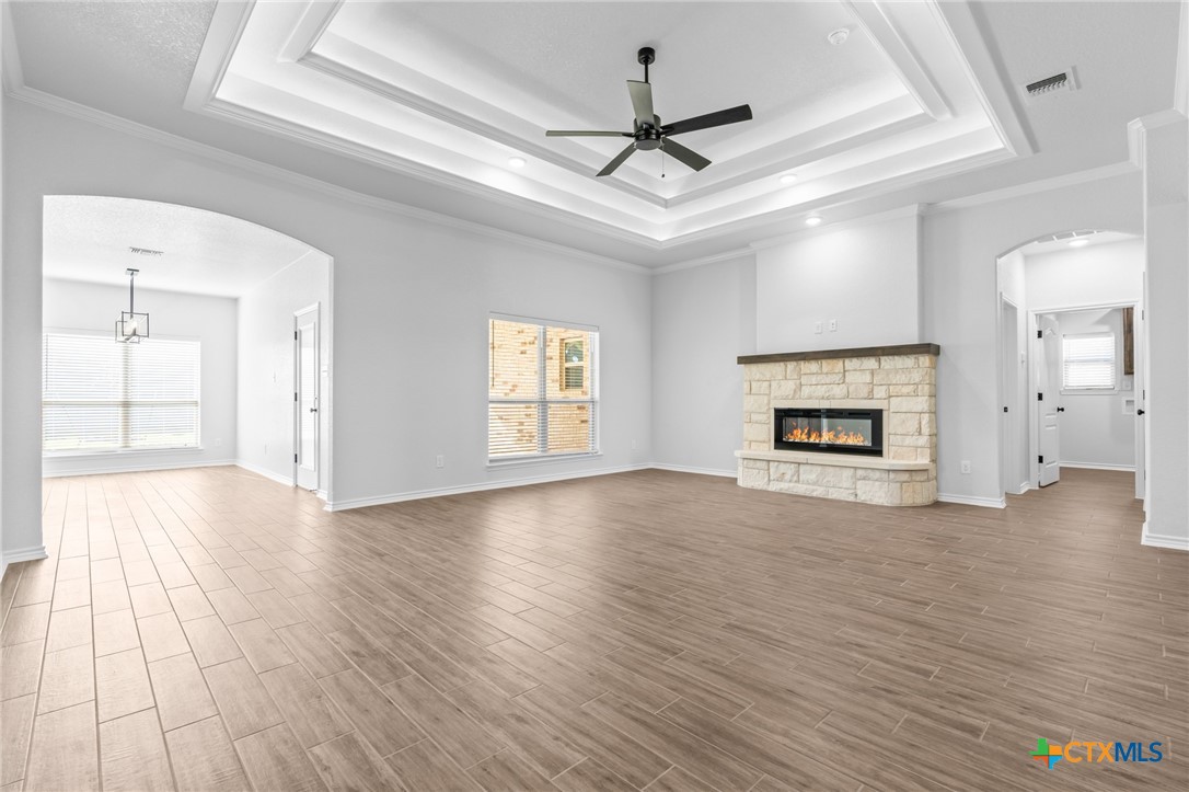 7703 Silicon Drive Property Photo 4