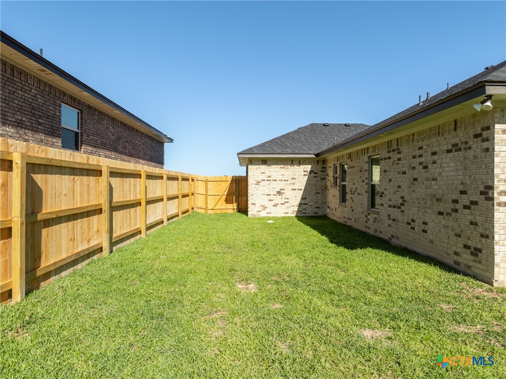 7703 Silicon Drive Property Photo 32