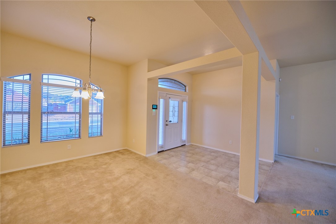408 Curtis Drive Property Photo 6