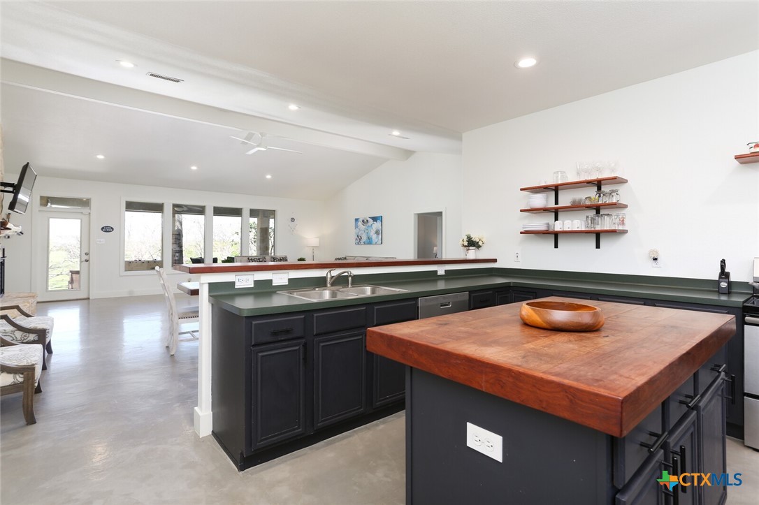190 River Haven Road Property Photo 12