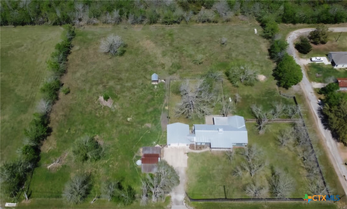 5596 Fm 616 Property Photo 1