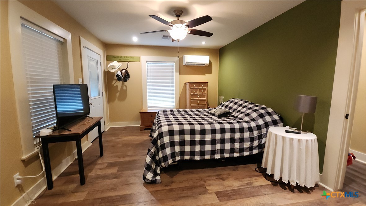 5596 Fm 616 Property Photo 15