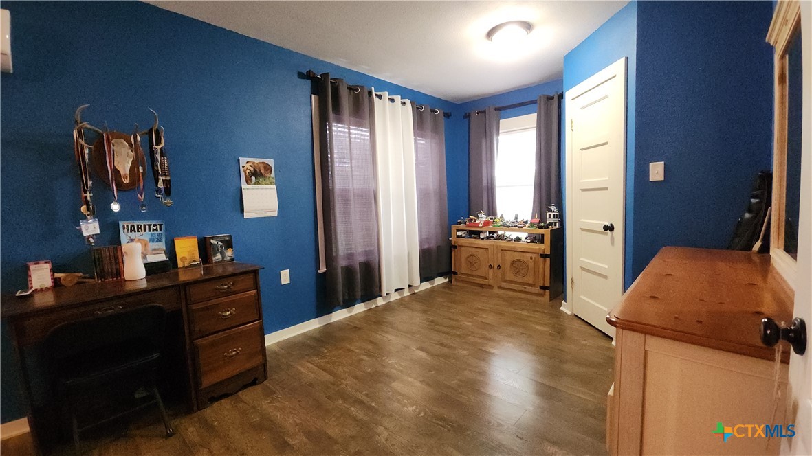 5596 Fm 616 Property Photo 17