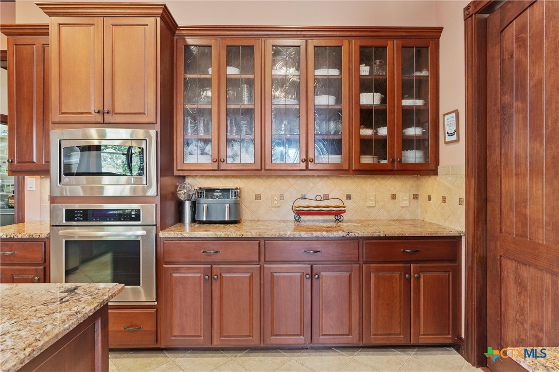 1092 Fm 3000 Property Photo 17