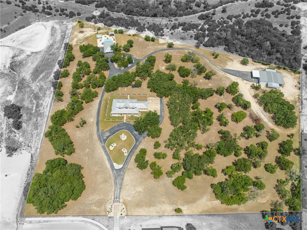 8300 Money Pit Road Property Photo 1