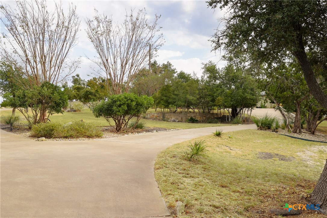 8075 Mount Sharp Road Property Photo 10
