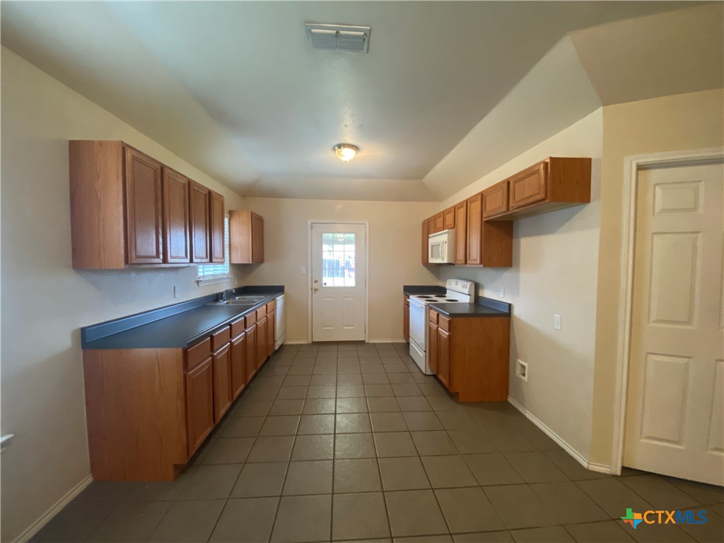 239 Rosalie Drive A Property Photo 3