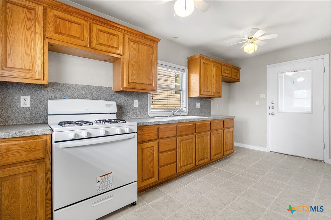 501 Hill Street Property Photo 11