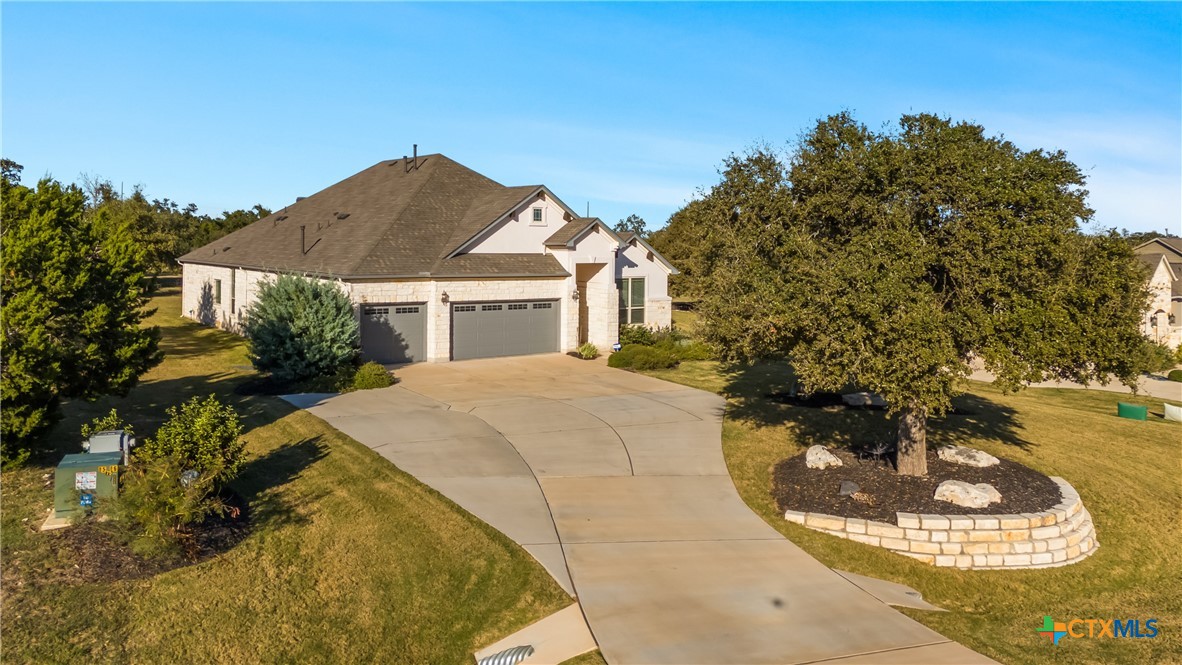 1421 Nature View Loop Property Photo 1