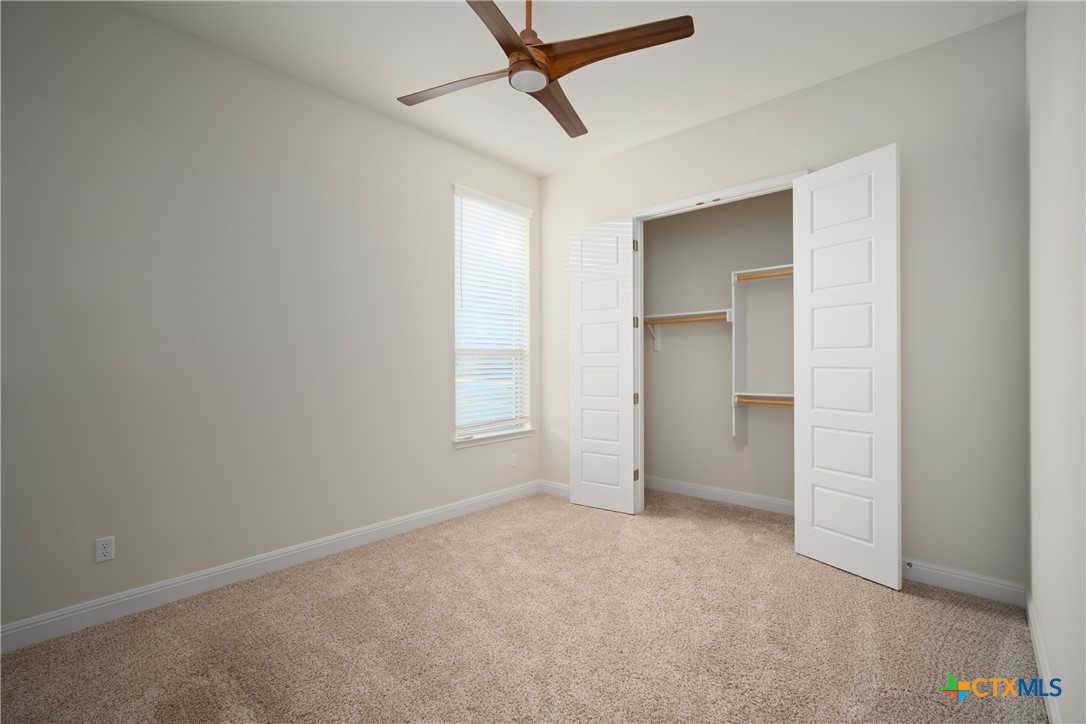 1421 Nature View Loop Property Photo 21