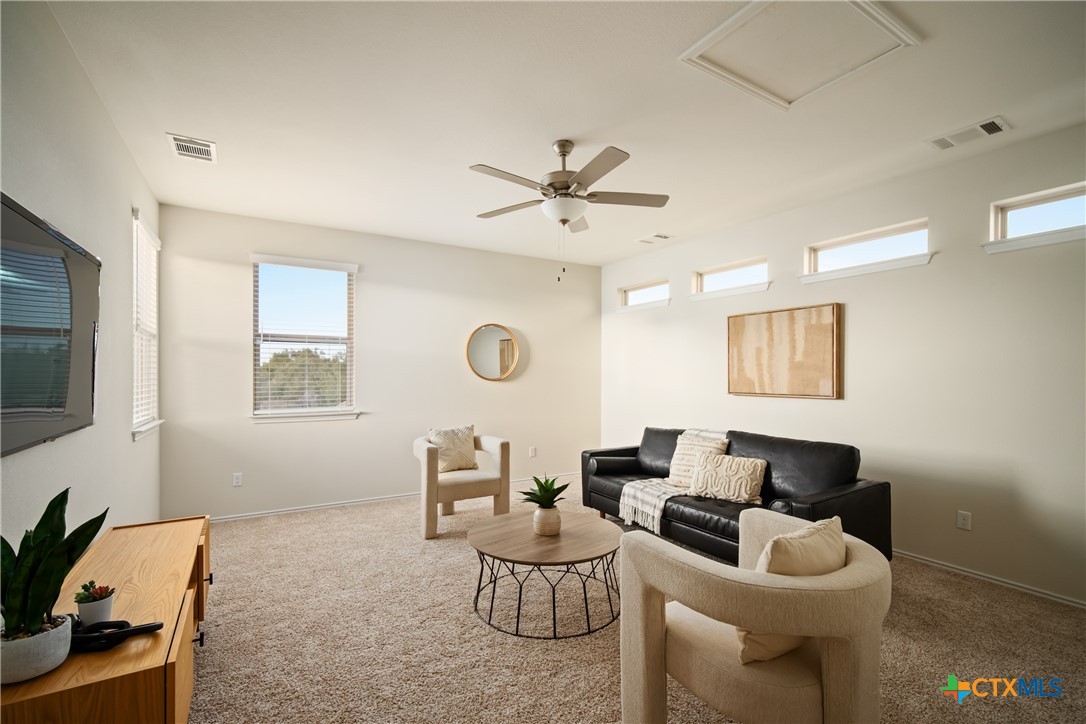 1421 Nature View Loop Property Photo 30