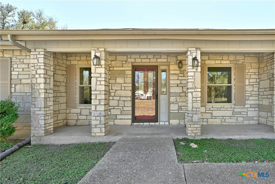 713 Mountain Drive Property Photo 2