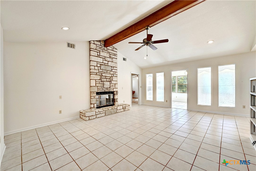 713 Mountain Drive Property Photo 6