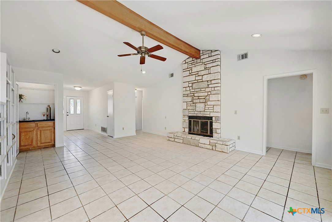 713 Mountain Drive Property Photo 7