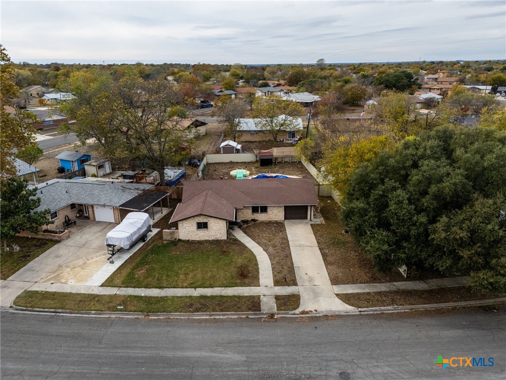 1403 Meadow Drive Property Photo 3