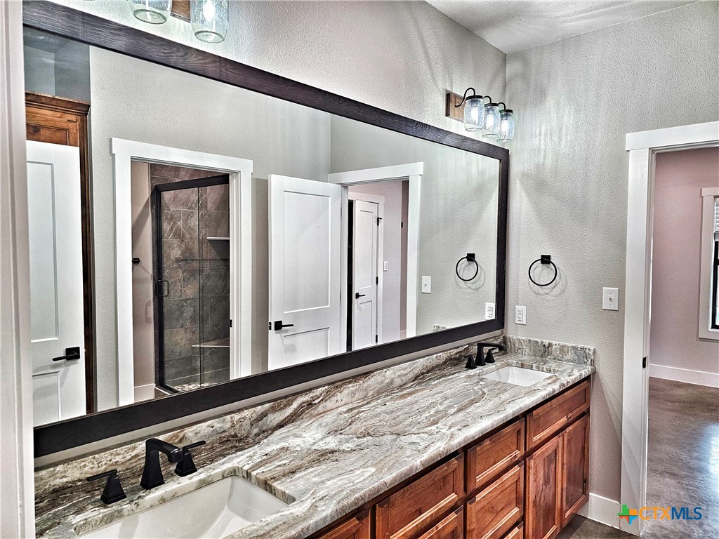 2300 Fm 215 Property Photo 28