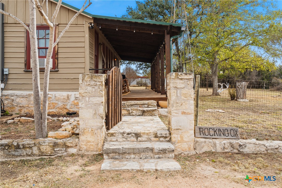 3499 W Us Highway 290 Property Photo 14