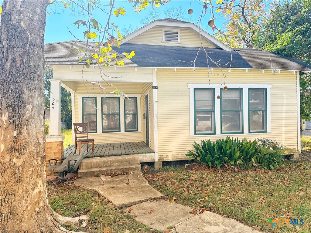 507 W Brazos Street Property Photo 1