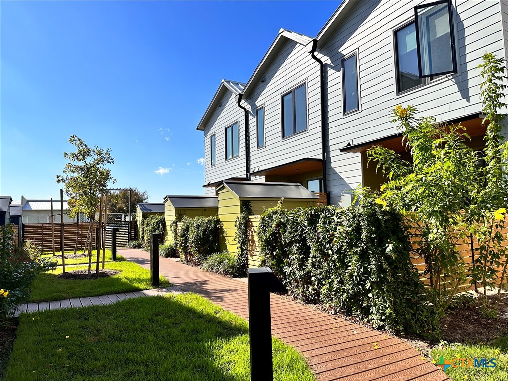 1907 Dutton Drive A Property Photo 3