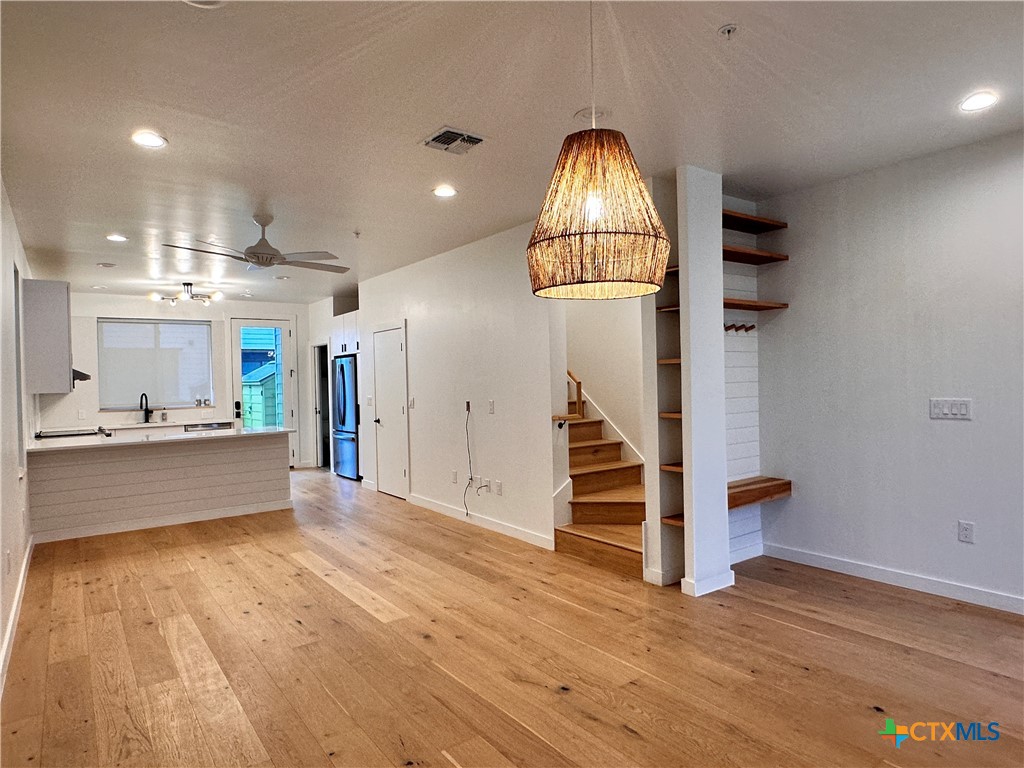 1907 Dutton Drive A Property Photo 10