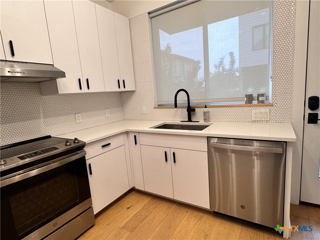 1907 Dutton Drive A Property Photo 16
