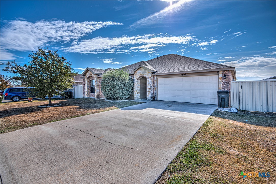 4802 Screaming Eagle Circle Property Photo 1