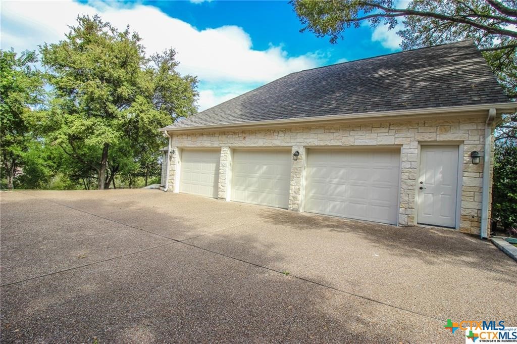 10286 Hartrick Bluff Road Property Photo 13