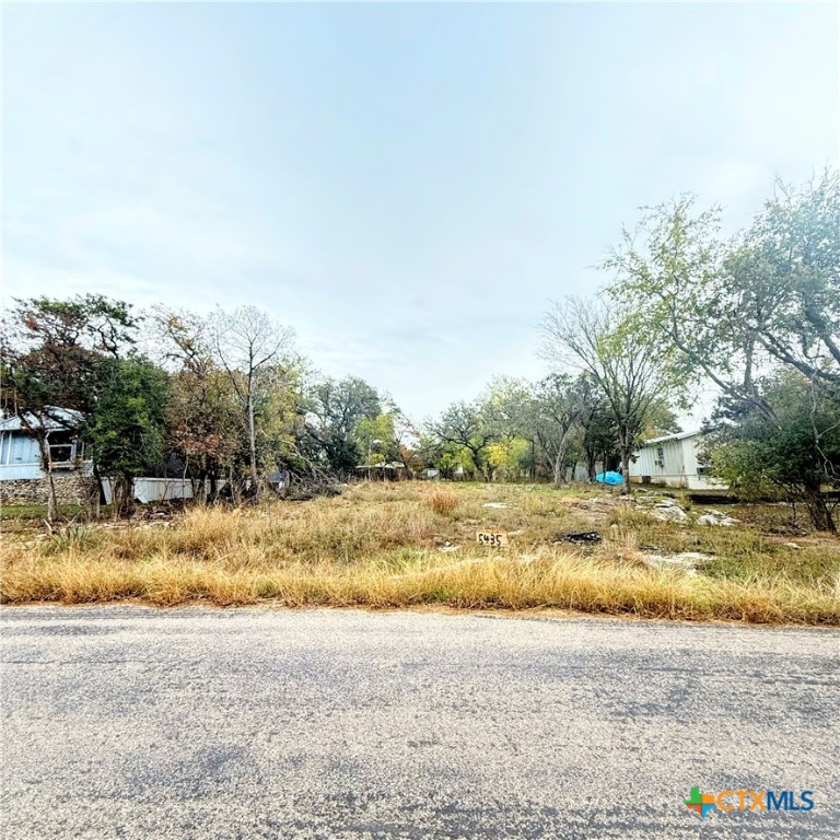 5435 Lakeaire Boulevard Property Photo 1