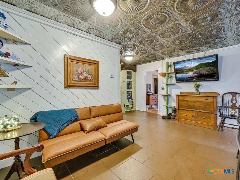743 Centre Street Property Photo 8